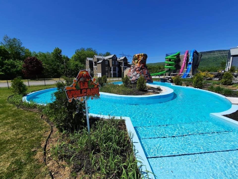 ביופרה Condo Avec Parc Aquatique ! מראה חיצוני תמונה